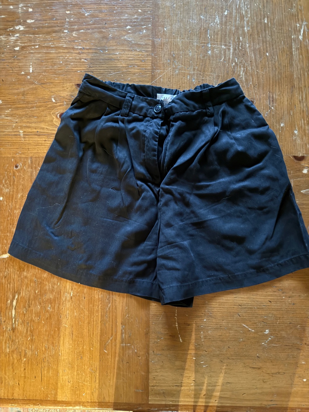 Black Elastic Waist Casual Shorts